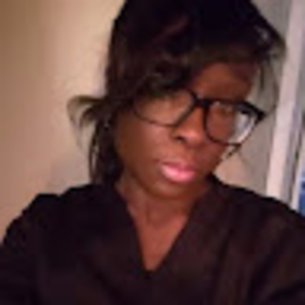 Meet your Posher, Johnnette